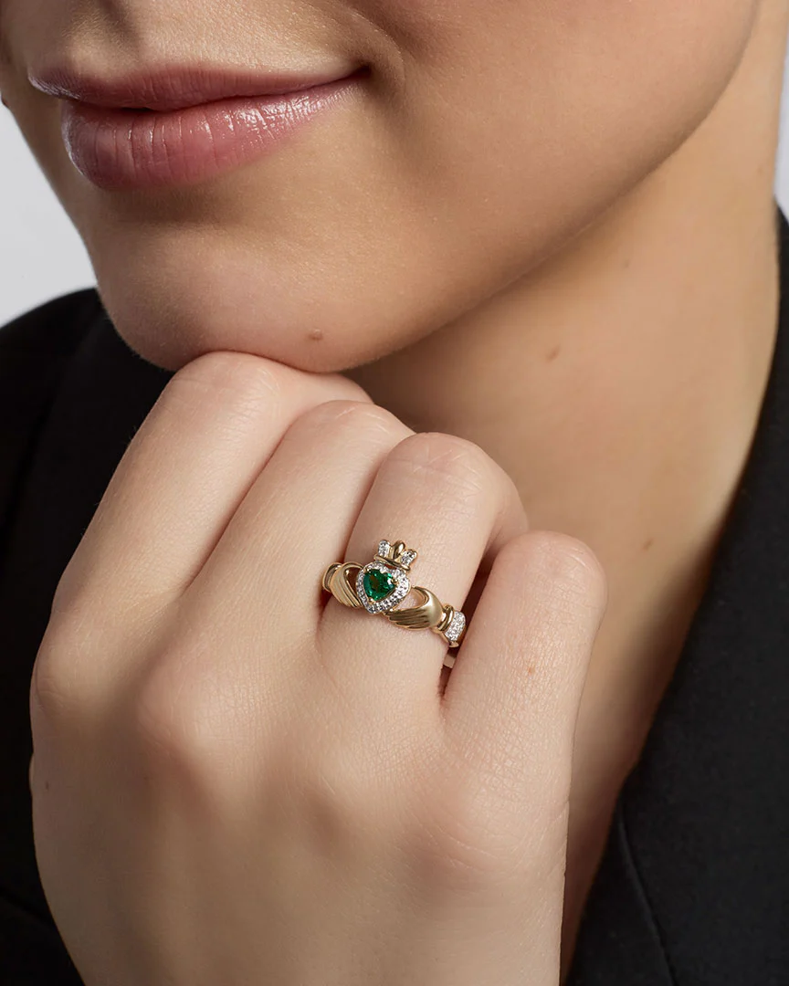 14K Gold Diamond & Emerald Claddagh Ring - Image 3