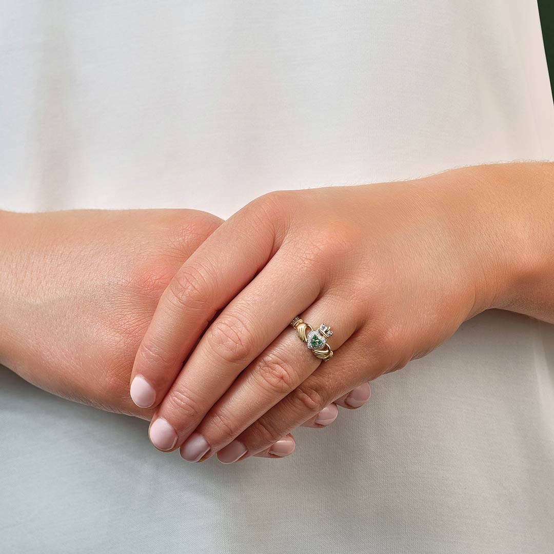 14K Gold Diamond & Emerald Set Claddagh Ring - Image 3