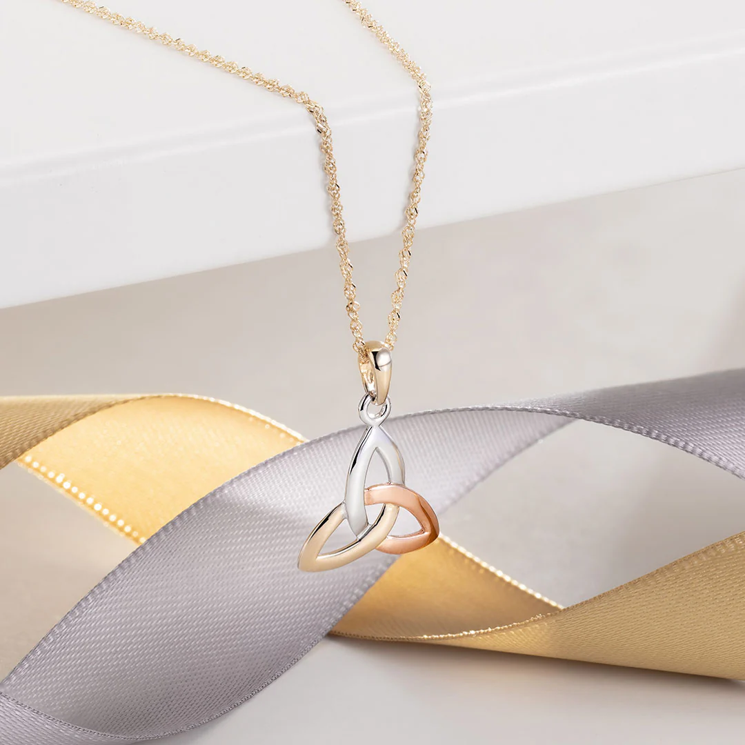 14K Multi Colour Gold Trinity Knot Pendant - Image 4