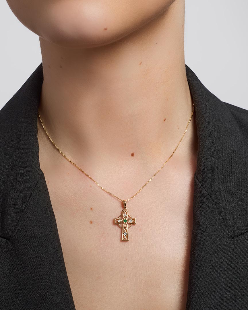 9K Gold Emerald & Cz Celtic Cross Pendant - Image 2