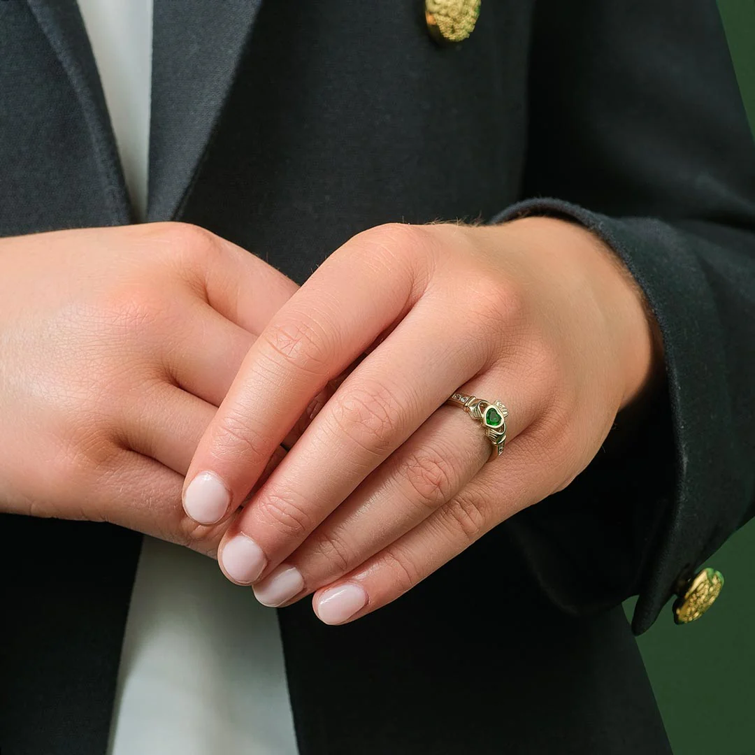 Emerald & Cz Gold Claddagh Ring - Image 4