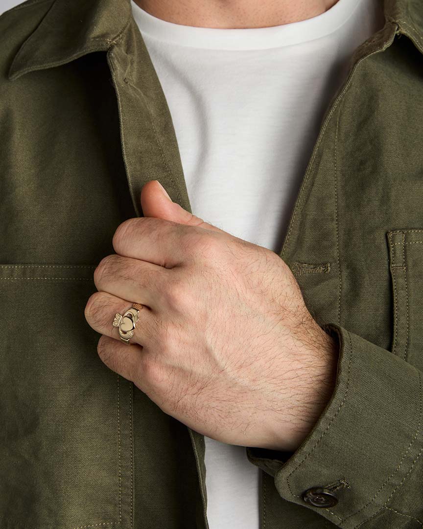 10K Gold Gents Claddagh Ring - Image 5