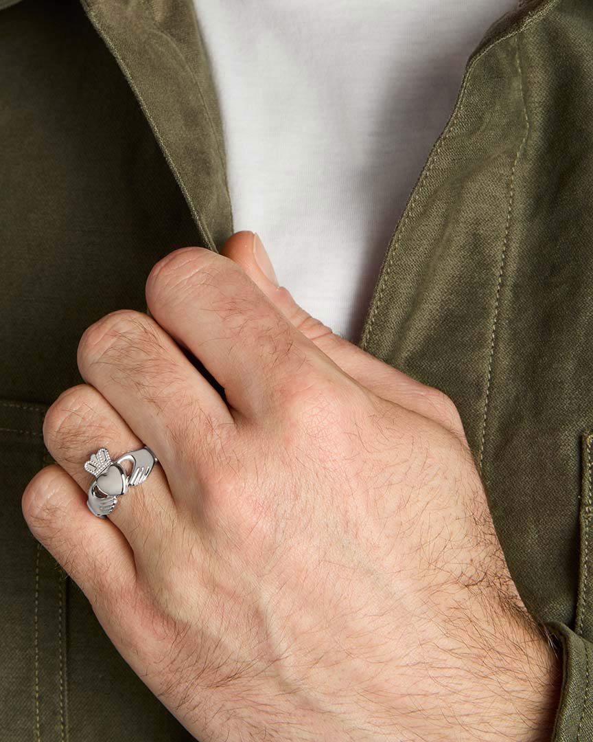 Gents Silver Heavy Claddagh Ring - Image 3