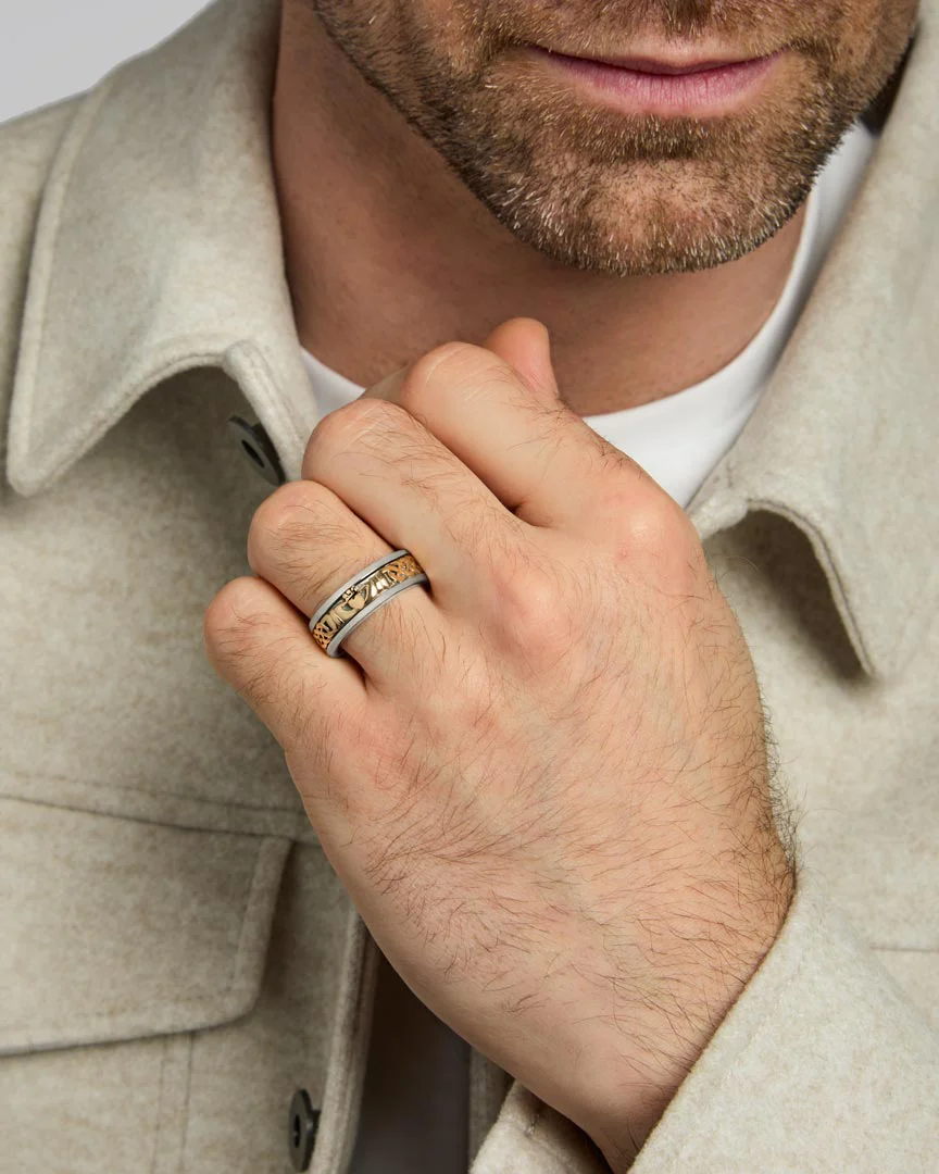 Gold And Silver Gents Claddagh Band - Image 4