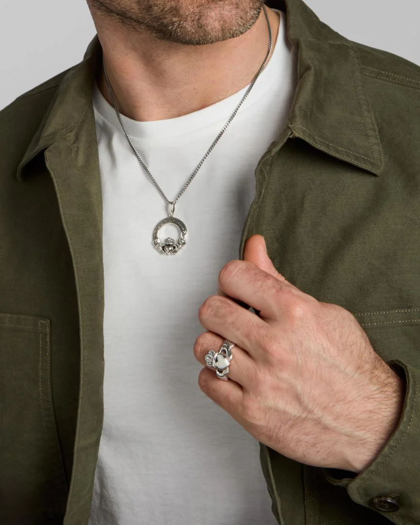 Men's Heavy Celtic Claddagh Ring - Image 5